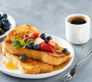 SIGNATURE BERRY BLISS FRENCH TOAST