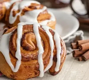 CINNAMON ROLL